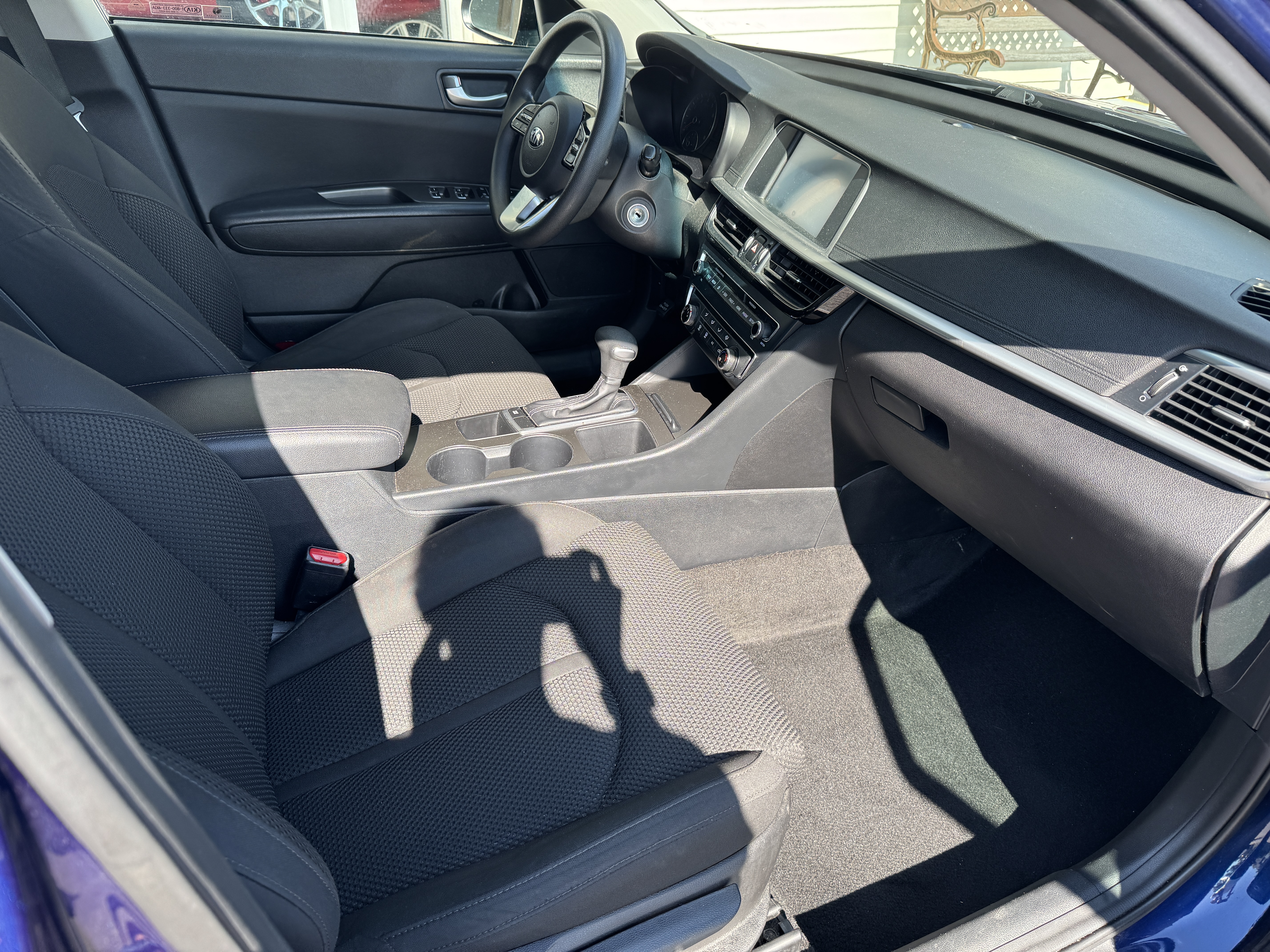 Used 2019 Kia Optima LX w/ 17 ALLOY WHEELS PACKAGE FWD image 12