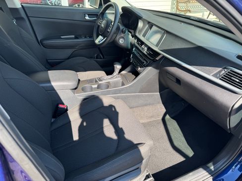 Used 2019 Kia Optima LX w/ 17 ALLOY WHEELS PACKAGE FWD image 12