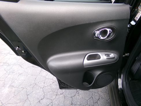 Used 2014 Nissan Juke SV image 15