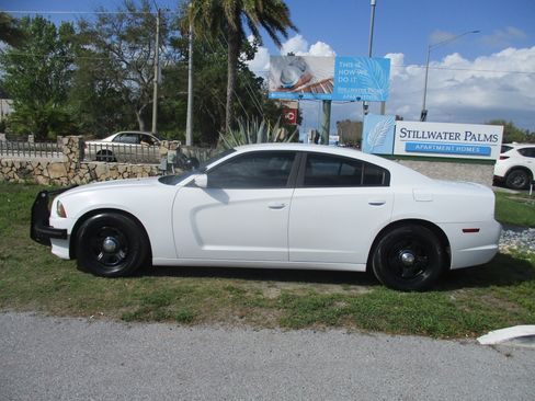 Used 2012 Dodge Charger image 2