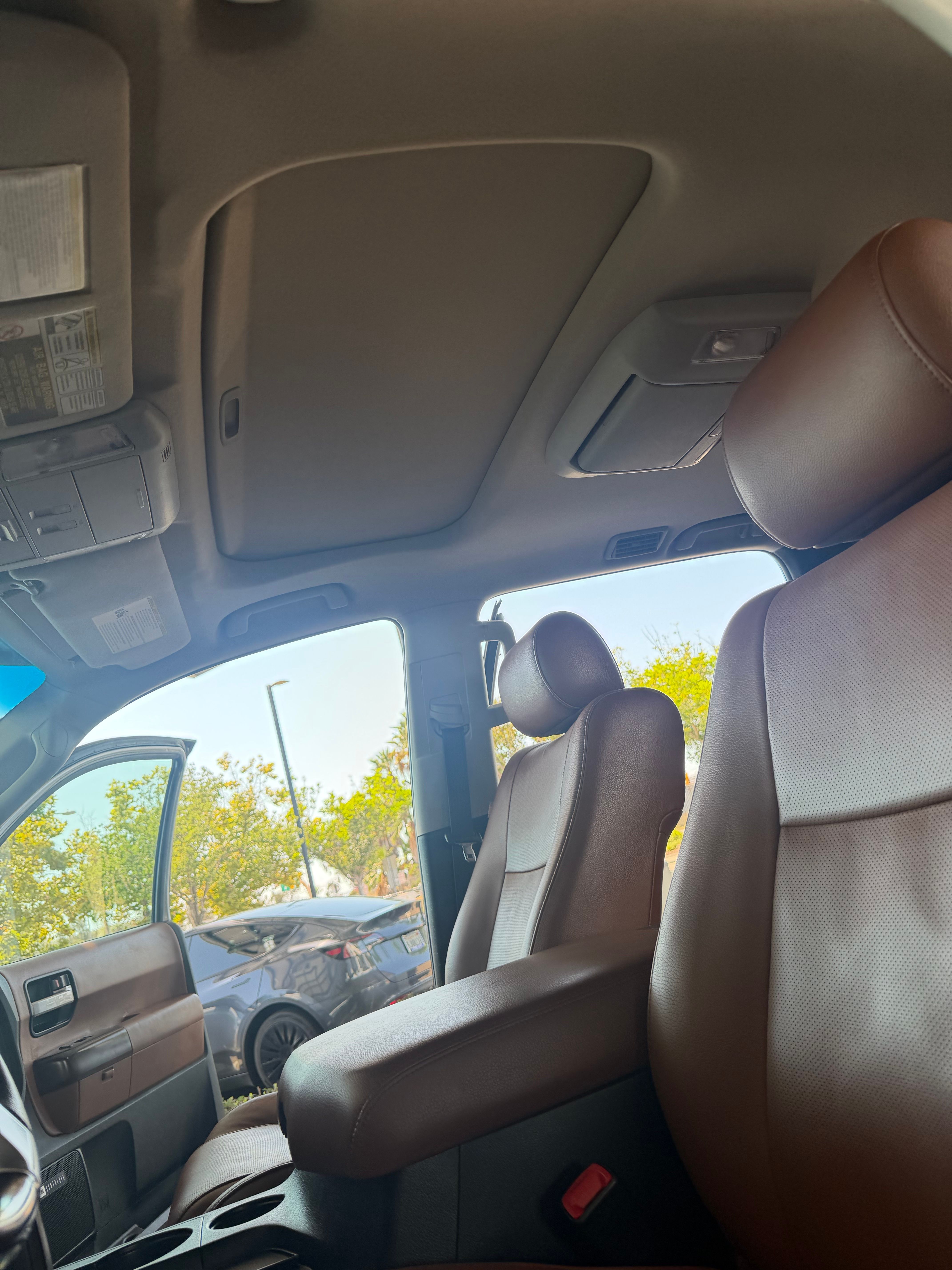 Used 2017 Toyota Sequoia Platinum AWD/4WD image 36