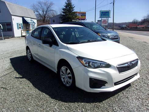 Used 2019 Subaru Impreza 2.0i image 3
