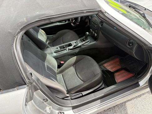 Used 2014 MAZDA MX-5 Miata Sport image 16