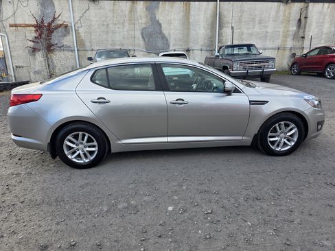 Used 2013 Kia Optima LX image 4