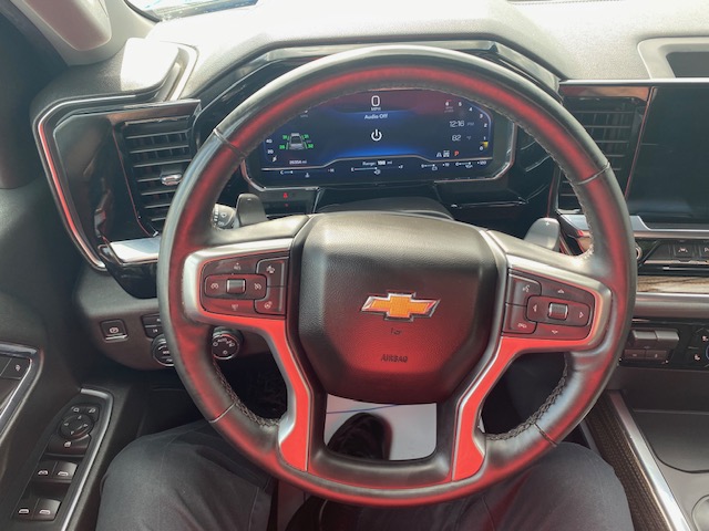 Used 2023 Chevrolet Silverado 1500 4x4 Crew Cab LT image 9