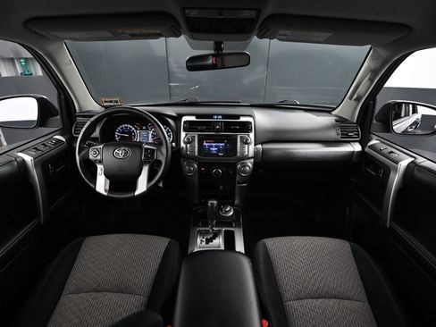 Used 2018 Toyota 4Runner SR5 image 21