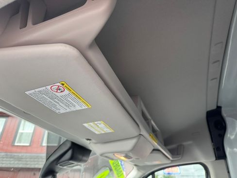 Used 2020 Ford Transit 250 148 Medium Roof RWD image 17