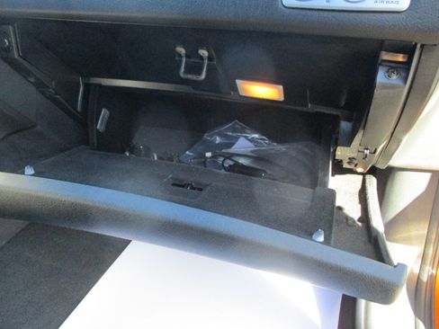 Used 2006 Pontiac GTO image 25