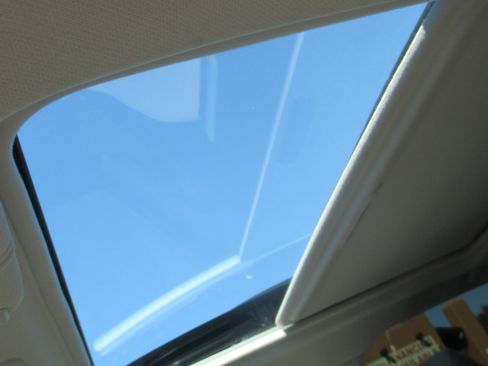 Used 2017 Subaru Forester 2.5i Limited image 7