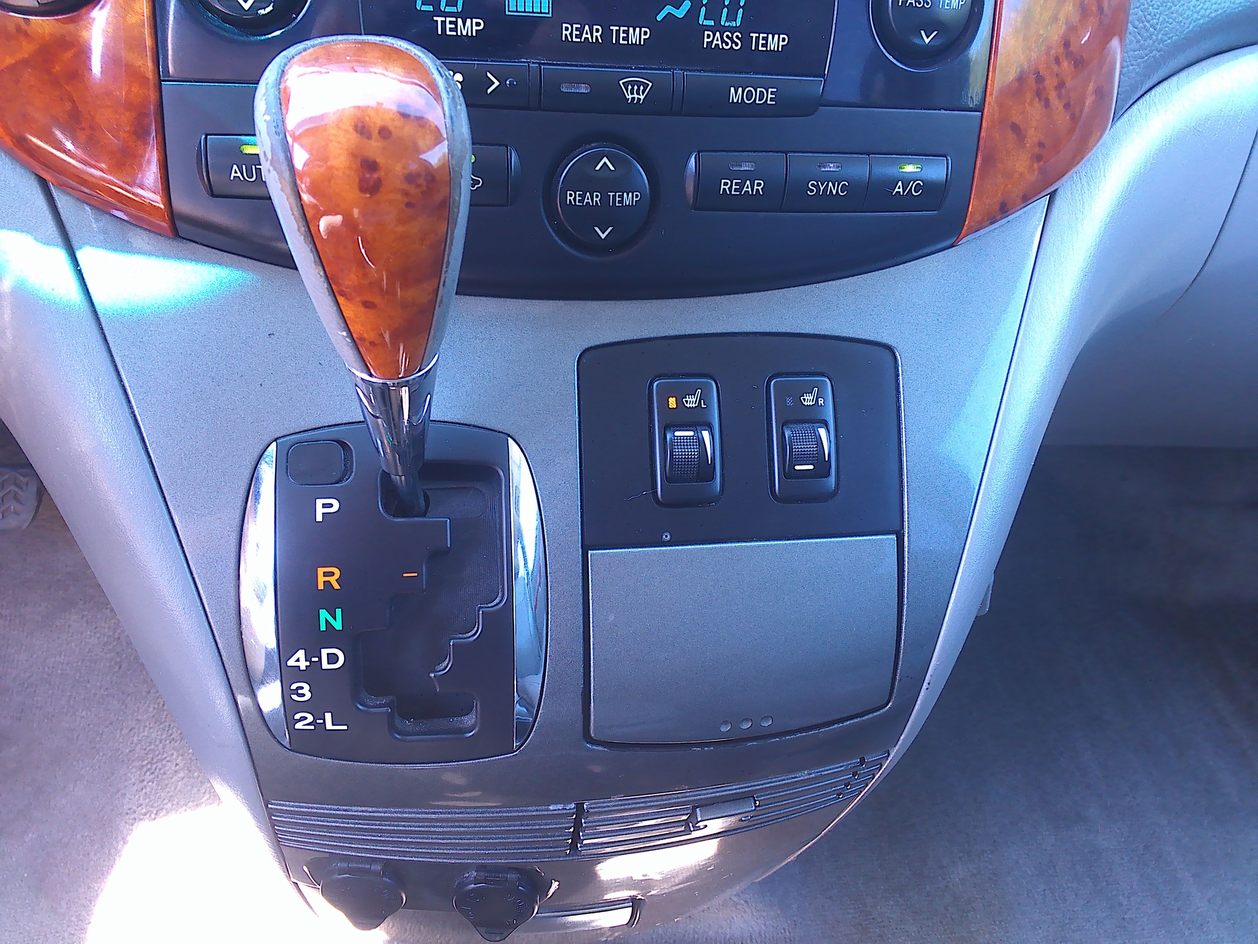 Used 2009 Toyota Sienna Limited AWD image 18