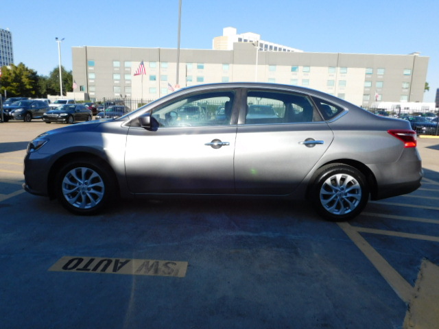 Used 2019 Nissan Sentra SV FWD image 4