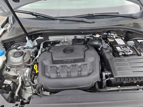 Used 2018 Volkswagen Tiguan S image 11