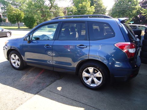 Used 2014 Subaru Forester 2.5i Premium AWD/4WD image 6