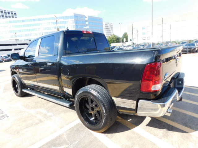Used 2017 RAM 1500 2WD Crew Cab Lone Star image 5