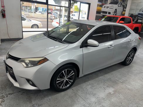 Used 2016 Toyota Corolla LE image 10