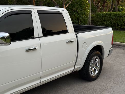 Used 2018 RAM 1500 2WD Crew Cab Laramie image 29