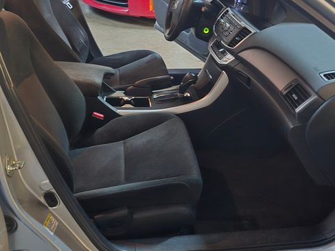 Used 2013 Honda Accord LX Special Edition image 16