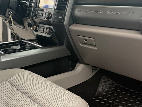 Used 2020 Ford F250 4x4 SuperCab Super Duty image 14