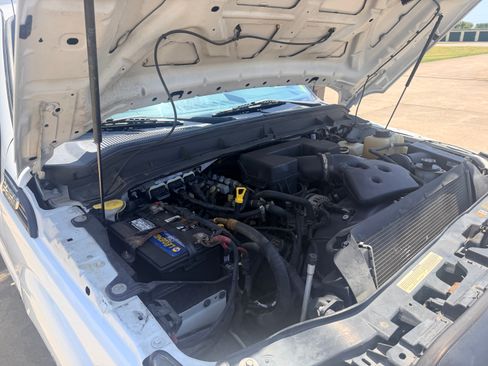 Used 2013 Ford F350 2WD Regular Cab Super Duty image 29