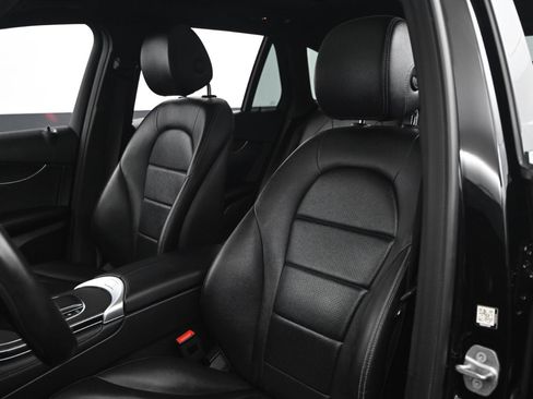 Used 2021 Mercedes-Benz GLC 300 GLC 300 4MATIC SUV image 34