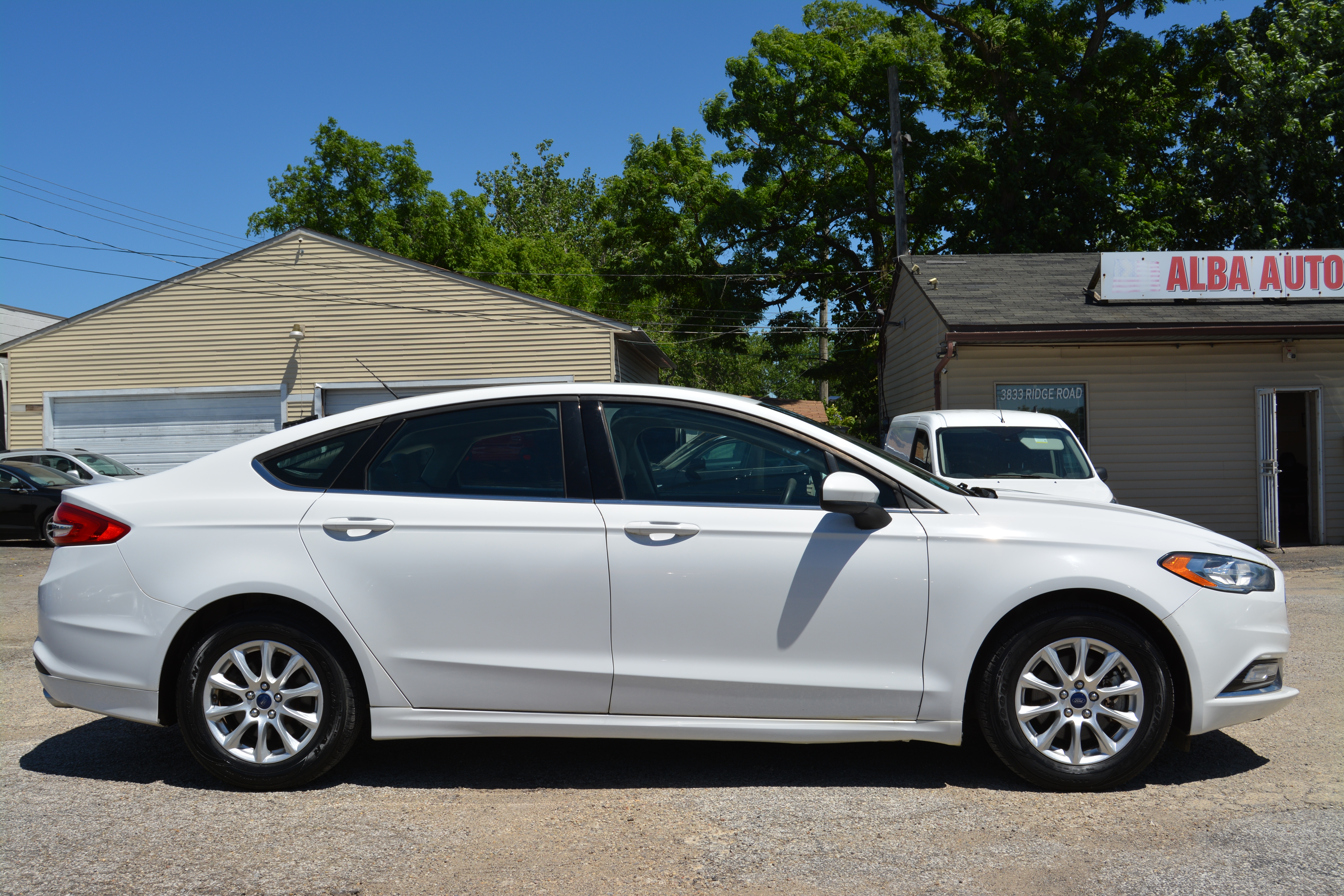 Used 2017 Ford Fusion S FWD image 8