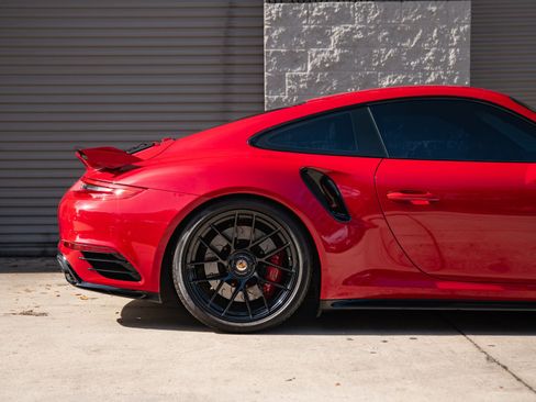 Used 2017 Porsche 911 Turbo image 18