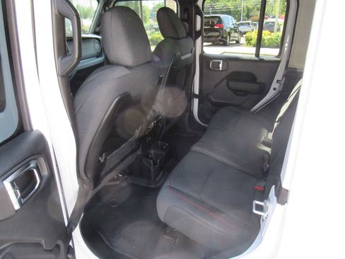 New 2025 Jeep Wrangler Unlimited Rubicon image 40