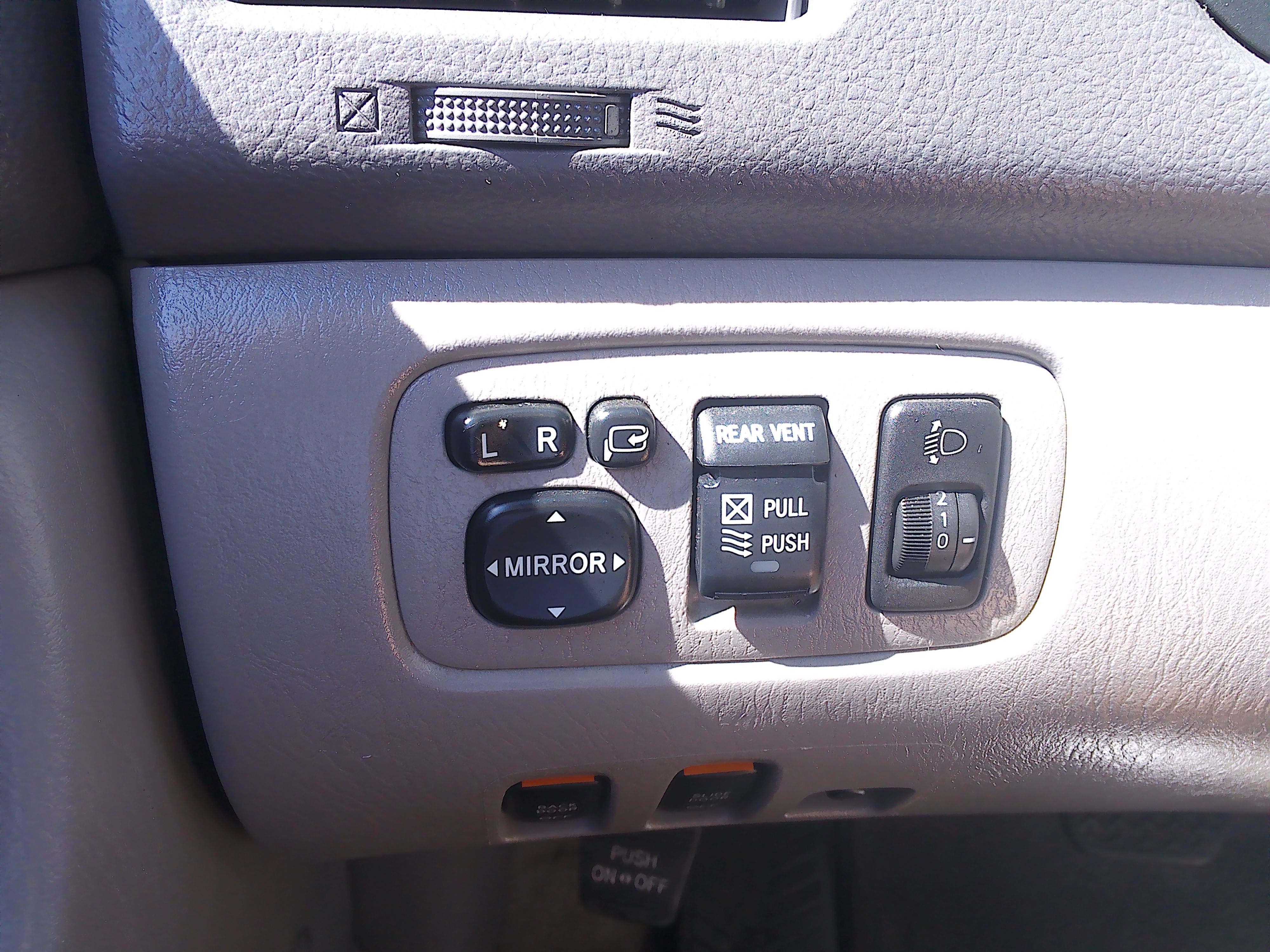 Used 2009 Toyota Sienna Limited AWD image 26