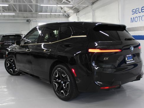 Used 2024 BMW iX xDrive50 AWD/4WD image 13