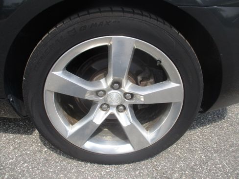 Used 2013 Chevrolet Camaro LT Coupe RWD image 19