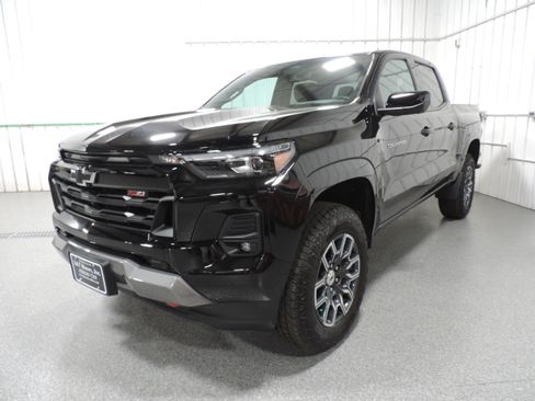 Used 2023 Chevrolet Colorado Z71 image 1