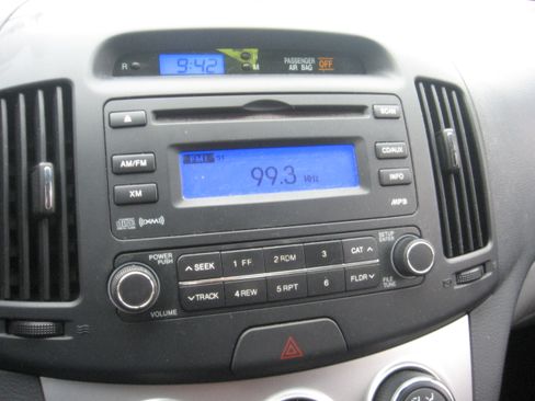 Used 2010 Hyundai Elantra UNAVAIL FWD image 11