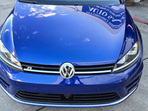 Used 2017 Volkswagen Golf R 20th Anniversary Edition image 39