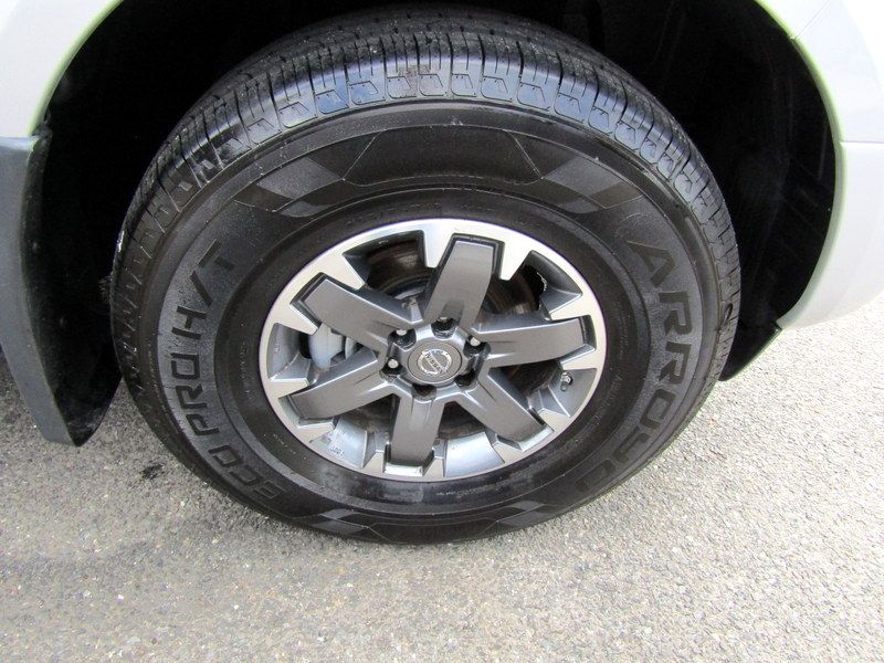 Used 2019 Nissan Frontier AWD/4WD image 11