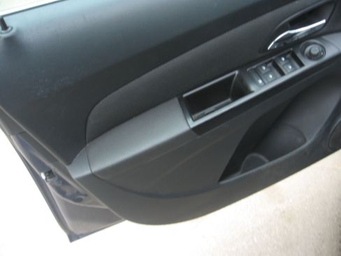 Used 2014 Chevrolet Cruze LT FWD image 8