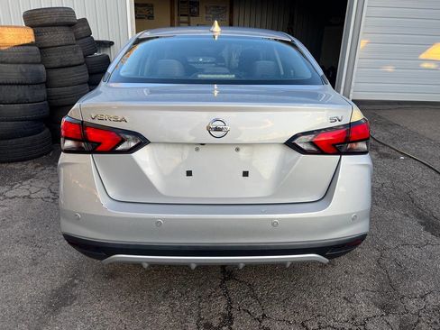 Used 2020 Nissan Versa SV image 6