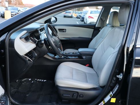 Used 2013 Toyota Avalon XLE Touring image 12