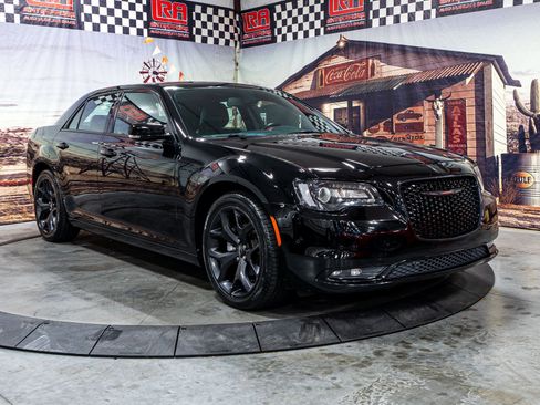 Used 2021 Chrysler 300 S image 1