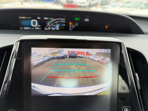 Used 2017 Toyota Prius Prime Premium image 8