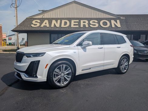 Used 2024 Cadillac XT6 AWD Premium Luxury image 1