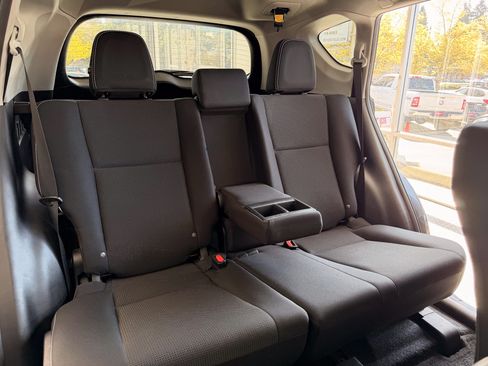 Used 2018 Toyota RAV4 XLE image 16