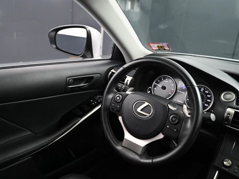 Used 2016 Lexus IS 300 image 20