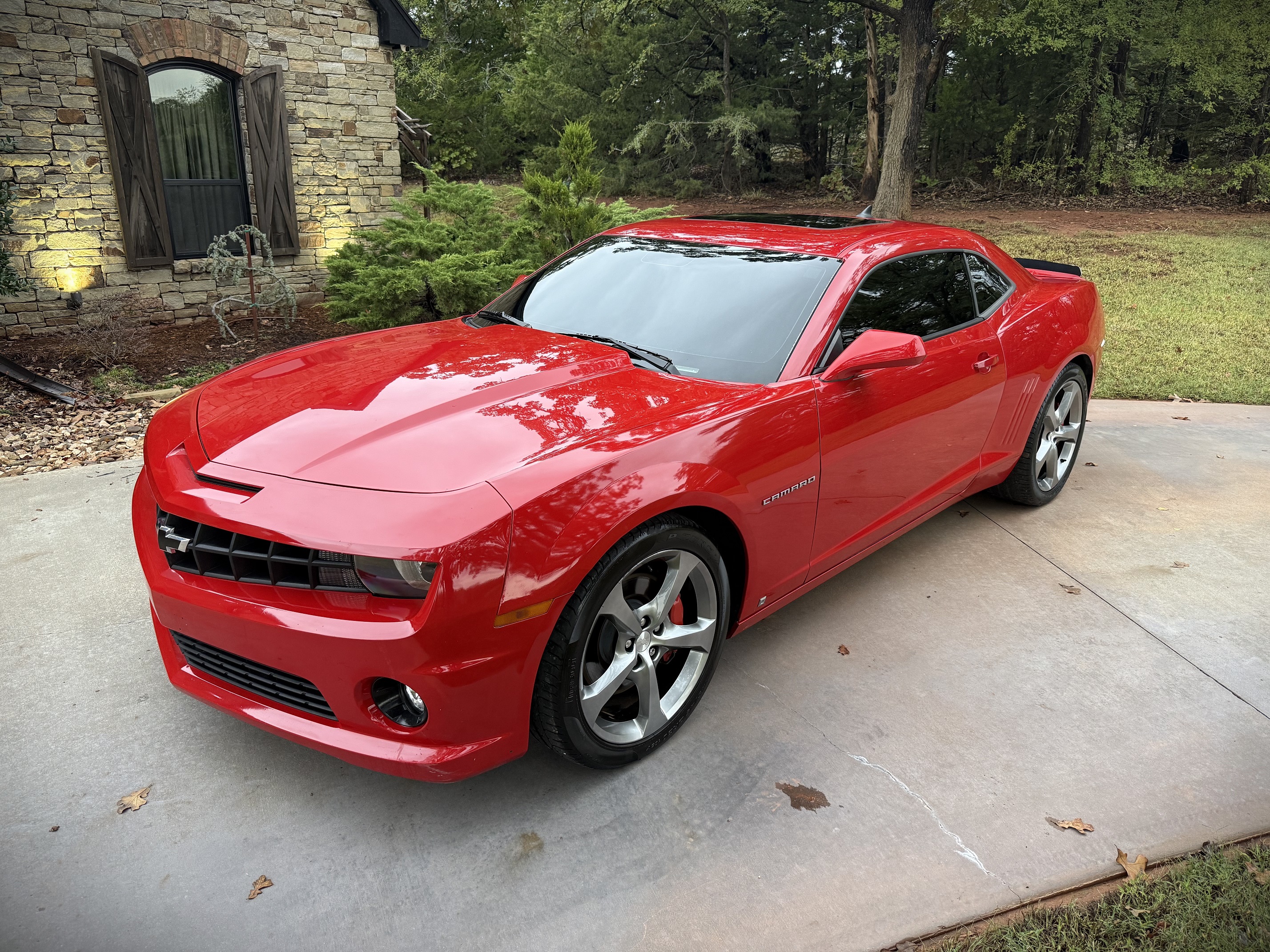 Used 2010 Chevrolet Camaro SS Coupe w/ 2SS RWD image 1