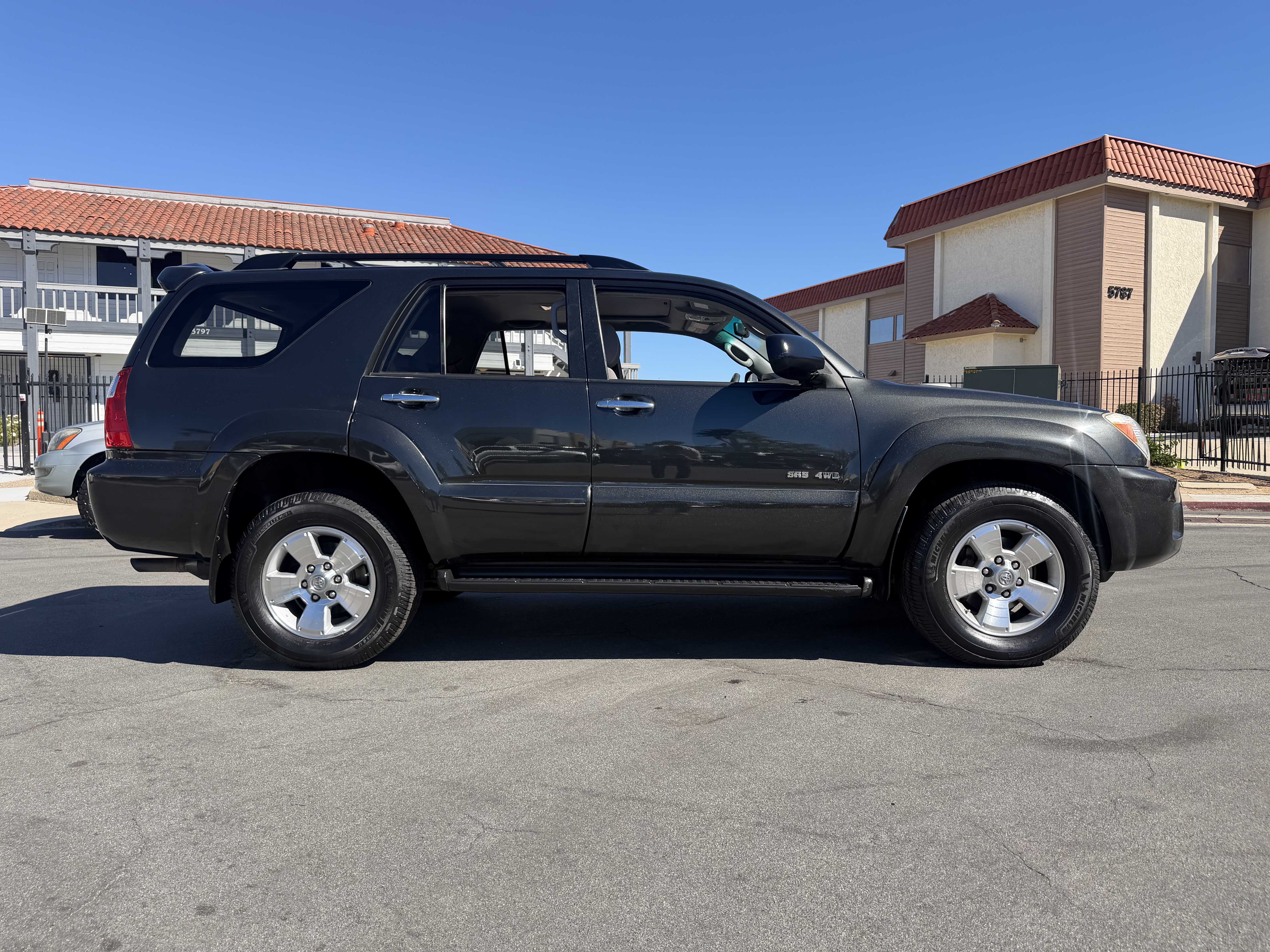 Used 2007 Toyota 4Runner 4WD SR5 image 17