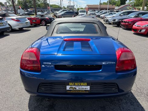 Used 2002 Toyota MR2 Spyder UNAVAIL RWD image 25