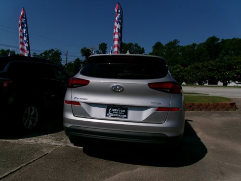 Used 2020 Hyundai Tucson FWD SE image 2