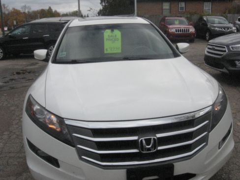 Used 2012 Honda Crosstour EX-L image 2
