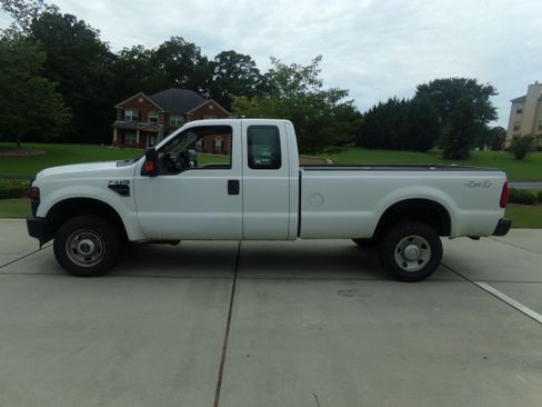 Used 2009 Ford F250 4x4 SuperCab Super Duty image 2