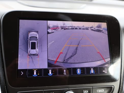 Used 2019 Chevrolet Equinox Premier image 28