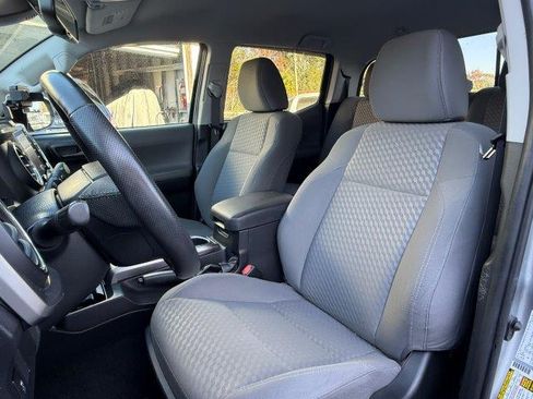 Used 2022 Toyota Tacoma SR5 image 14